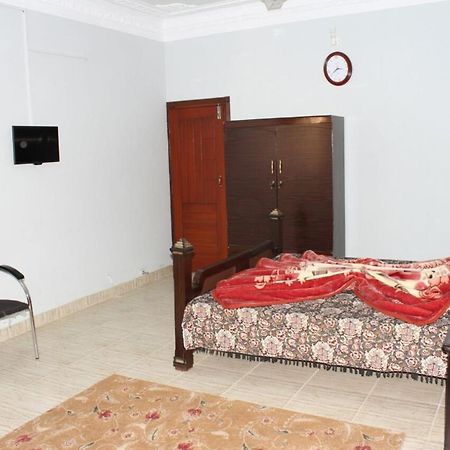 Tulip Guest House Abbottabad Exterior photo